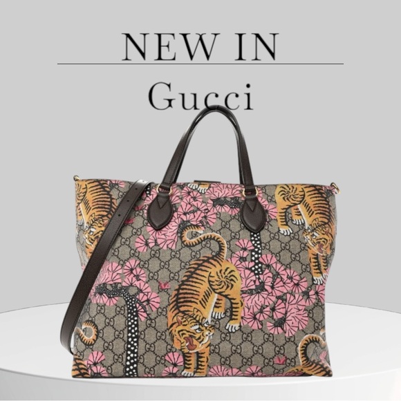 Gucci Handbags - GUCCI 
Soft GG Supreme Monogram Bengal Medium Crossbody Tote Beige Pink